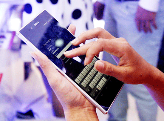 Sony Xperia Z Ultra 6.4inch. Ảnh: Nguyên Đức