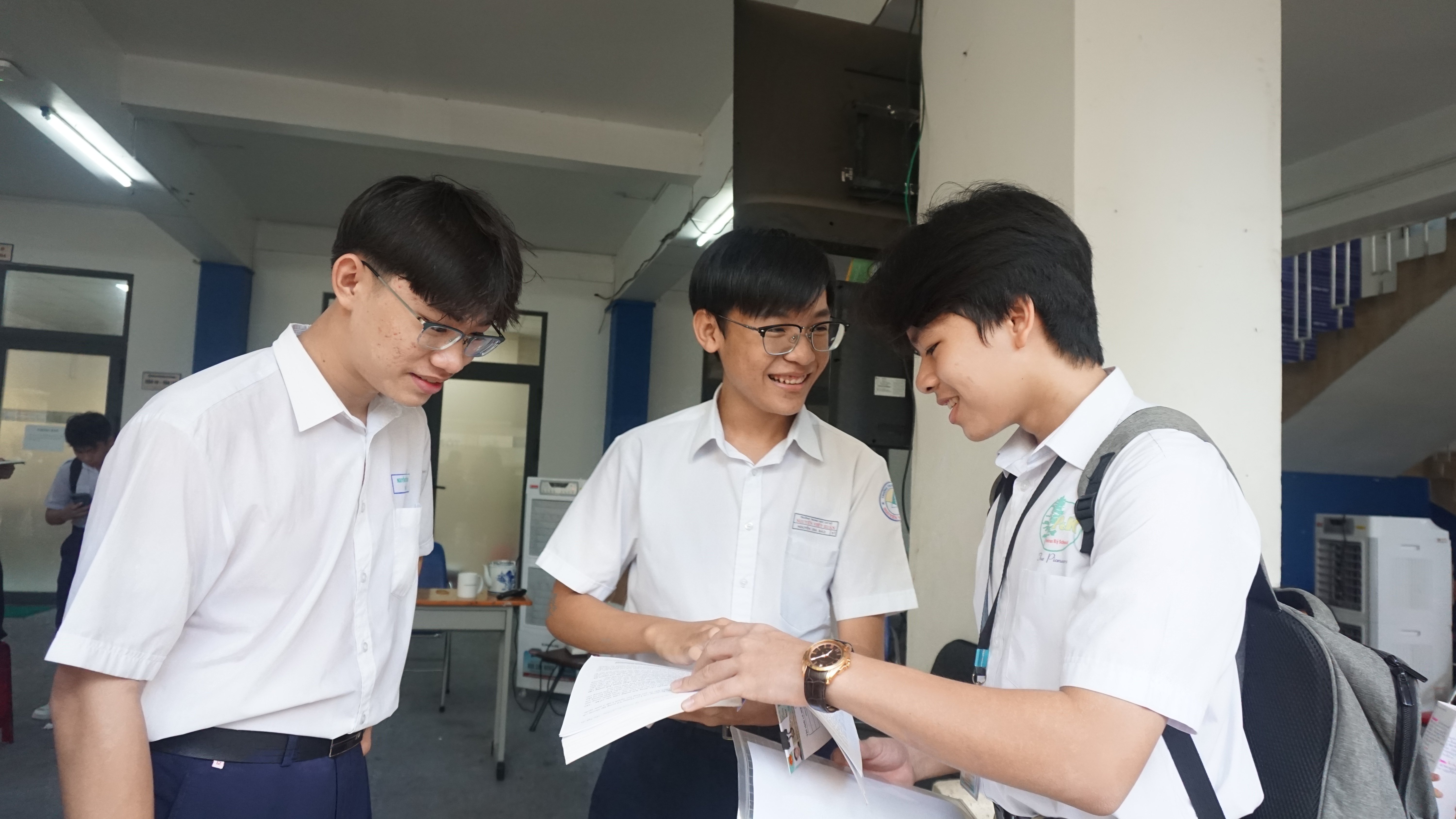 Gần 4.000 thí sinh bước vào 'cuộc đua' lớp 10 Trường Phổ thông Năng khiếu