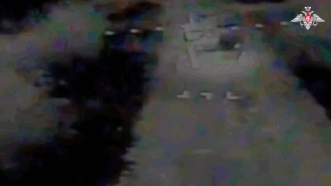 VIDEO: Xe chiến đấu 'sát thủ' Stryker của Ukraine nổ tung khi trúng đòn FPV Nga