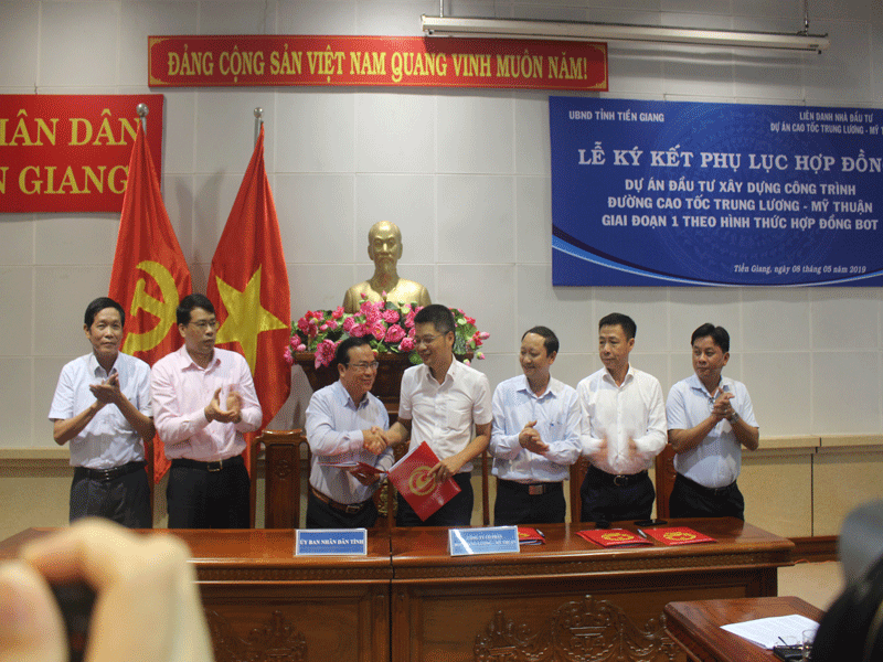 Ký kết phụ lục hợp đồng dự án cao tốc Trung Lương – Mỹ Thuận