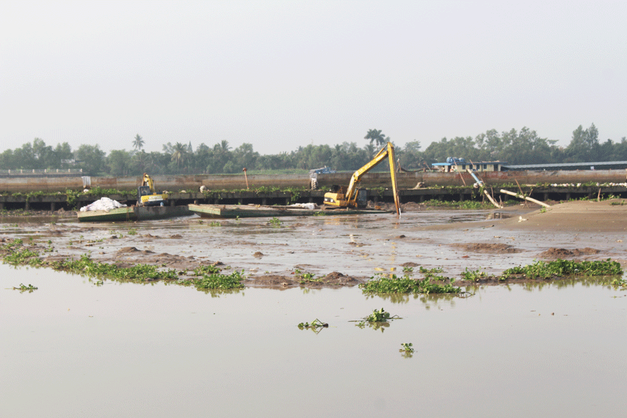 Dự án đang được san lấp mặt bằng Dự án đang được san lấp mặt bằng