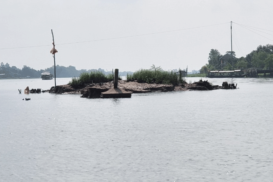 Sớm xử lý cồn nổi trên nhánh sông Tiền tiềm ẩn tai nạn