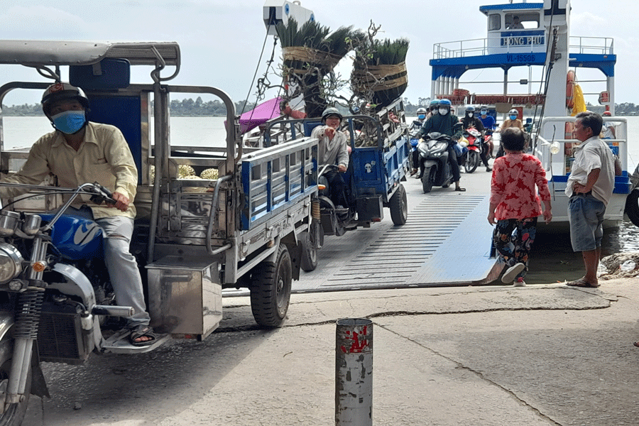 Chủ bến đò Bang Tra vi phạm chở xe 3-4 bánh trái phép nhiều lần nhưng chỉ bị nhắc nhở