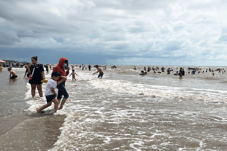 Du lịch biển Cồn Bửng huyện Thạnh Phú thu hút đông khách du lịch dịp lễ