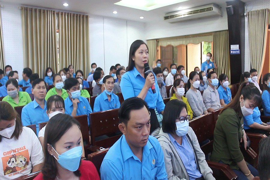 Công nhân lo lắng khi tín dụng đen 'bủa vây' các khu công nghiệp