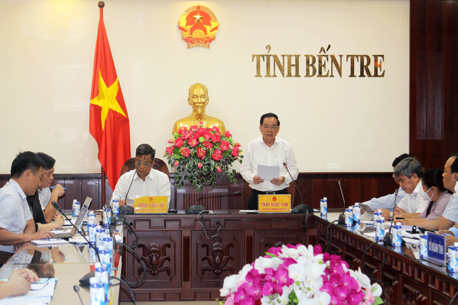 Ông Trần Ngọc Tam - Chủ tịch UBND tỉnh Bến Tre phát biểu tại buổi làm việc. Ảnh: Đ.HÀ Ông Trần Ngọc Tam - Chủ tịch UBND tỉnh Bến Tre phát biểu tại buổi làm việc. Ảnh: Đ.HÀ