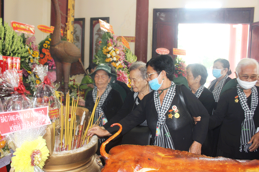 Bến Tre kỷ niệm 30 năm ngày mất nữ tướng Nguyễn Thị Định