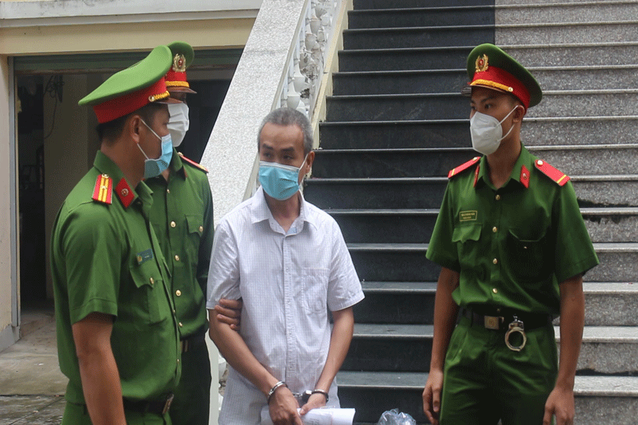 Vụ kiểm sát viên 'quên' truy tố 33 bị can: Tòa nhận thấy có dấu hiệu bỏ lọt tội phạm