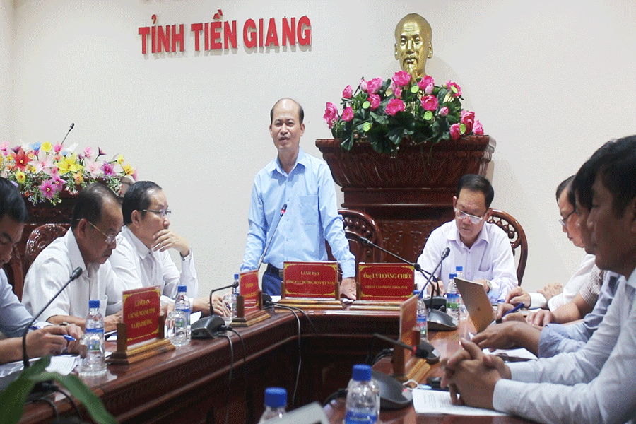 Đại diện Tổng Cục đường bộ phát biểu tại buổi họp báo. Ảnh: Đ.HÀ