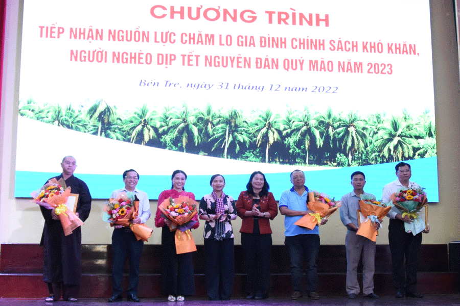 Bến Tre tiếp nhận hơn 17 tỉ đồng chăm lo Tết cho gia đình chính sách, người nghèo