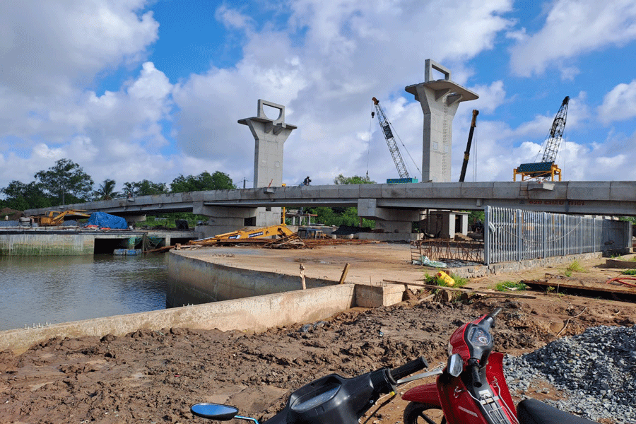  Sắp hoàn thành 2 công trình cống ngăn mặn hơn 295 tỉ đồng ở Bến Tre