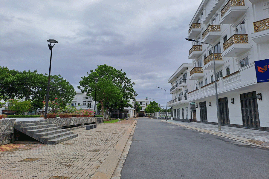 Nhiều hộ dân đã vào sinh sống tại dự án khu dân cư Hưng Phú. Ảnh: ĐÔNG HÀ