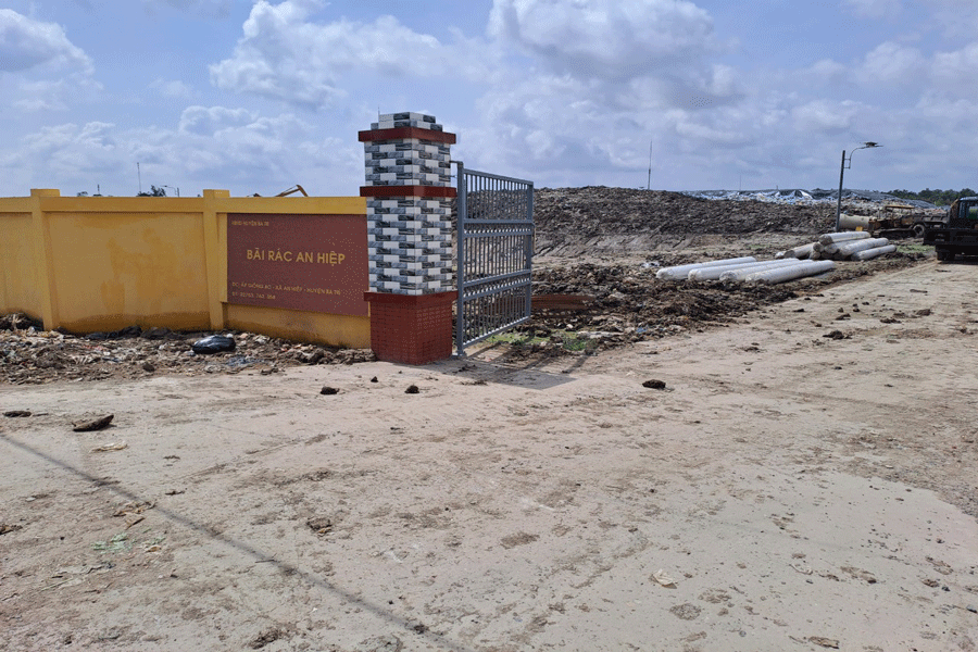 Bãi rác An Hiệp. Ảnh: ĐÔNG HÀ