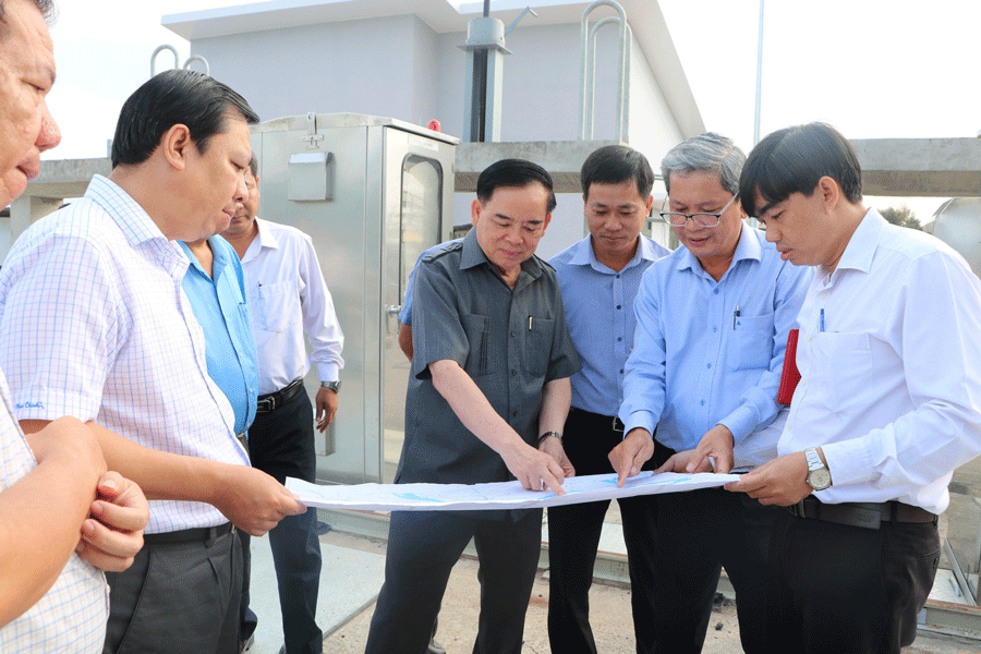 Chủ tịch tỉnh Bến Tre khảo sát chuẩn bị cho công tác phòng chống hạn mặn mùa khô