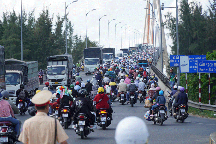 Dự kiến thí điểm cấm xe tải 3 trục qua cầu Rạch Miễu vào các khung giờ cao điểm