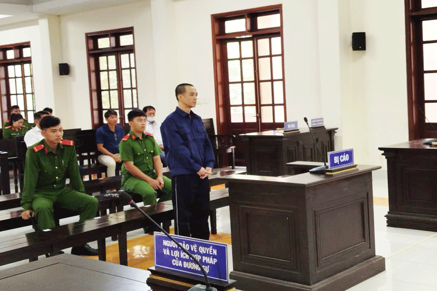 Cựu nhân viên ngân hàng lừa vay đáo hạn để chiếm đoạt tiền tỉ của nhiều người