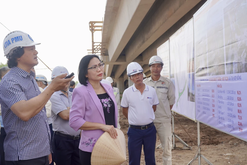 Dong Nai is creating a breakthrough in transport infrastructure connecting the South East region