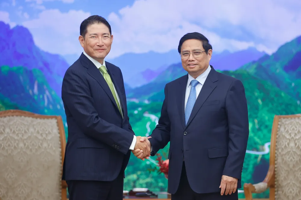 Thủ tướng Phạm Minh Chính và ông Cho Hyun-joon, Chủ tịch Tập đoàn Hyosung - Ảnh: VGP Tập đoàn Hyosung Hàn Quốc sẽ đầu tư thêm 4 tỷ USD vào Việt Nam