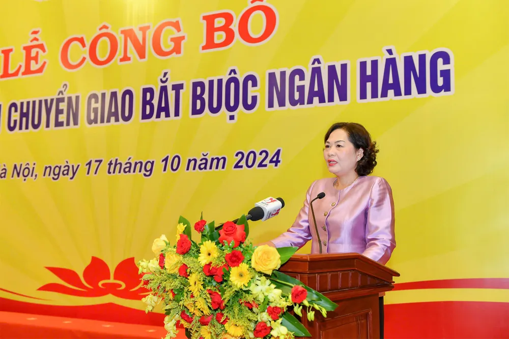 Thống đốc Ngân hàng Nhà nước Nguyễn Thị Hồng phát biểu tại sự kiện - Ảnh: SBV Tiền gửi người dân tại hai ngân hàng CB và Oceanbank sẽ ra sao sau chuyển giao bắt buộc?