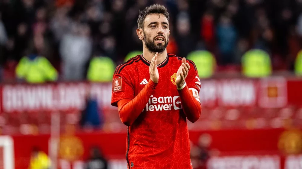 Bruno Fernandes yêu cầu đổi luật bóng đá sau khi MU hạ Liverpool | Báo Pháp  Luật TP. Hồ Chí Minh