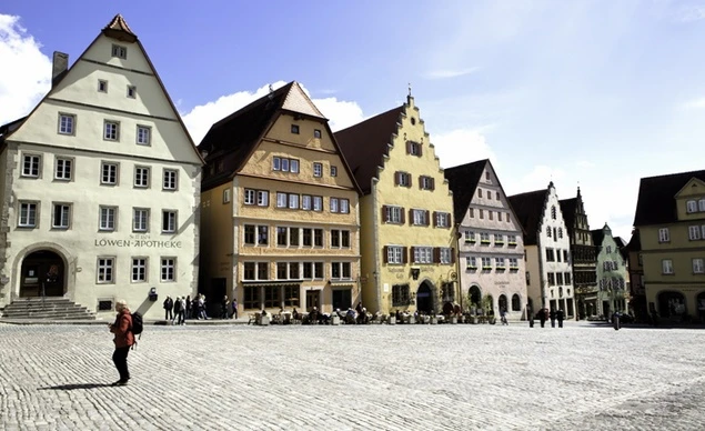 8 ngôi làng tuyệt đẹp ít người biết đến ở châu Âu ảnh 6