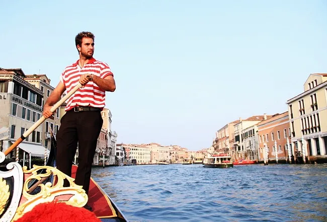 Vẻ đẹp con người giữa sắc thu châu Âu ảnh 8