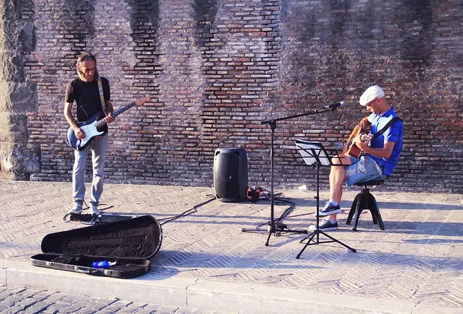 Vẻ đẹp con người giữa sắc thu châu Âu ảnh 14