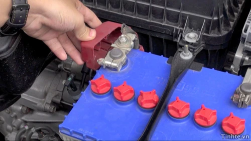 Những điều cần lưu ý khi không sử dụng xe ô tô trong thời gian dài_vovgiaothong