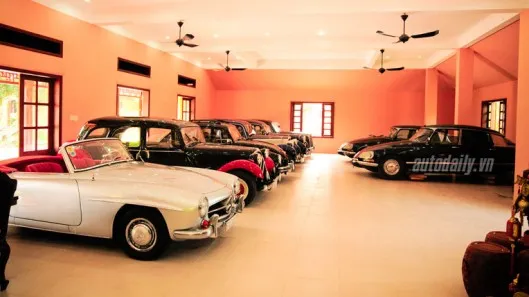Phát hiện bộ sưu tập xe cổ tiền tỷ ở Đồng Nai ảnh 2