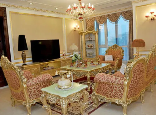 Dát vàng, ăn vàng: Đại gia Việt cầu an thân, sống thọ ảnh 1 Một căn hộ dát vàng giá khủng ở Hà Nội