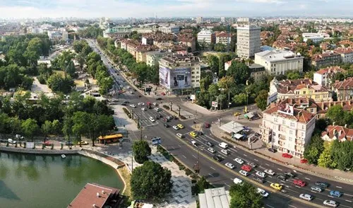 Những đóa hồng lặng lẽ ở Bulgaria ảnh 9