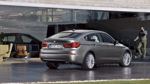 10 mẫu xe xấu nhất thị trường ảnh 1