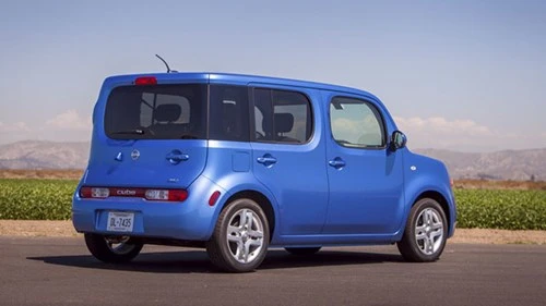 10 mẫu xe xấu nhất thị trường ảnh 8