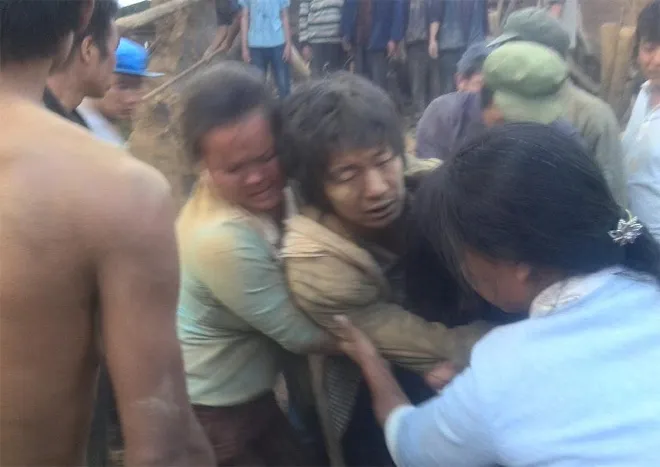 Cứu hộ Trung Quốc chạy đua với thời gian sau động đất ảnh 9