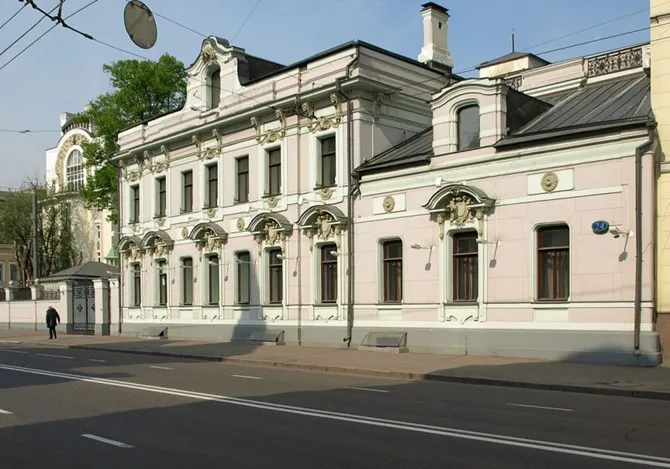 10 tuyến phố đắt đỏ nhất thế giới (3)