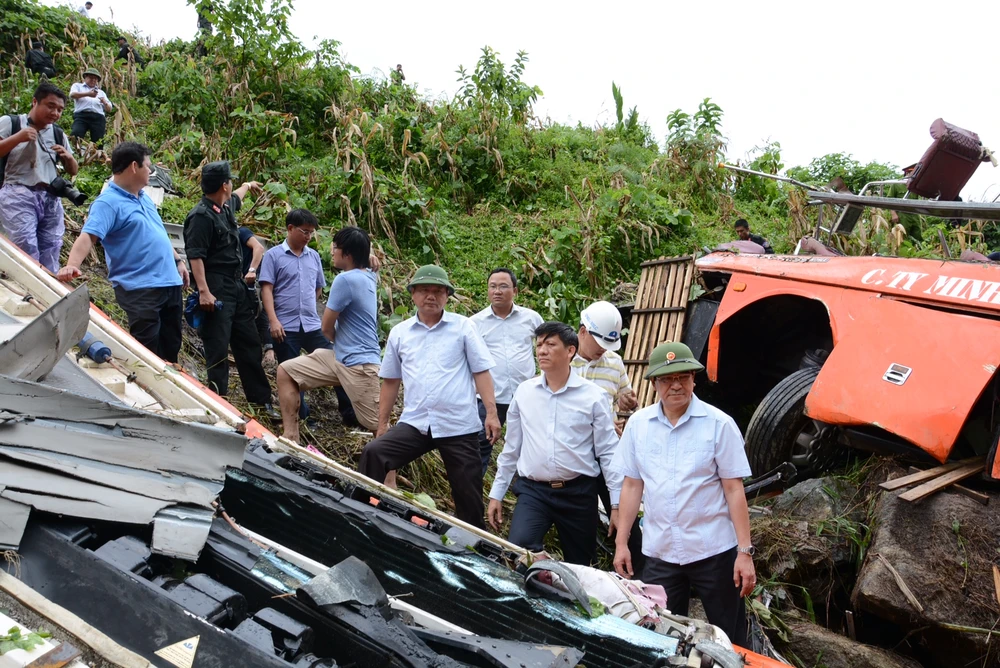 Toàn cảnh vụ tai nạn ở Lào cai làm 12 người thiệt mạng ảnh 16