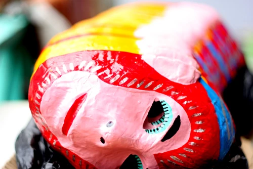 Những chiếc mặt nạ Tôn Ngộ Không dành cho các em nhỏ vui Tết Trung Thu