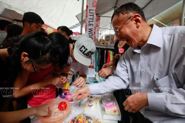 Lễ hội chuông gió - nét văn hóa độc đáo Xứ hoa Anh đào ảnh 12