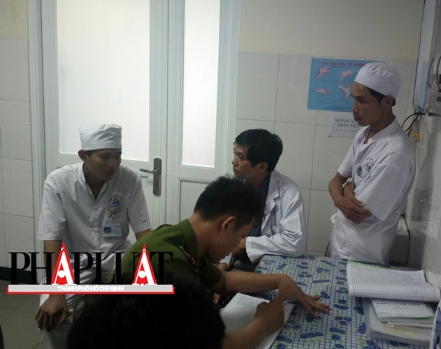 Cuồng ghen, đâm rồi truy sát tình địch cho đến chết tại bệnh viện ảnh 3 Cuồng ghen, đâm rồi truy sát tình địch cho đến chết tại bệnh viện ảnh 3