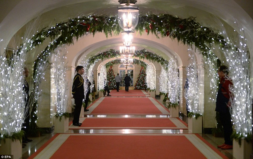 Nhà trắng trang trí noel như thế nào? ảnh 10 Nhà trắng trang trí noel như thế nào? ảnh 10