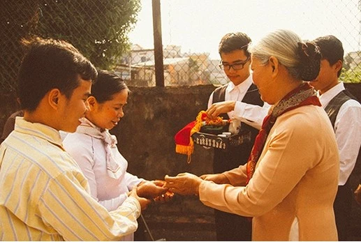 Độc: Bộ ảnh cưới phong cách những năm “một nghìn chín trăm - hồi đó” ảnh 13