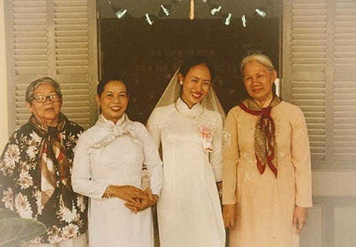 Độc: Bộ ảnh cưới phong cách những năm “một nghìn chín trăm - hồi đó” ảnh 5