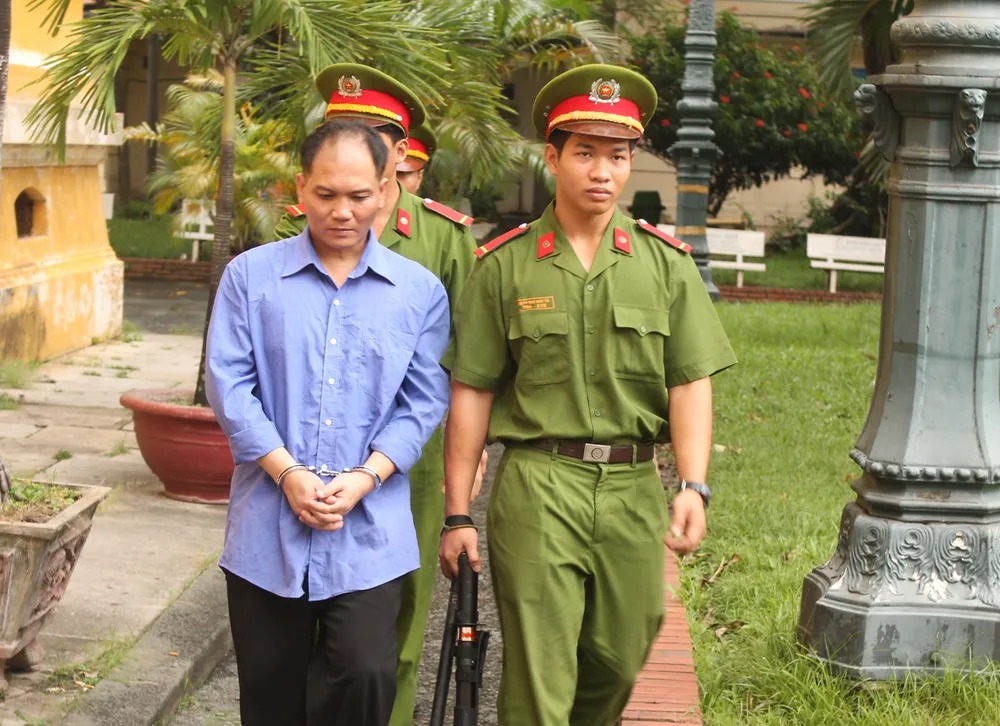 Tài xế taxi đâm chết xe ôm vì chỗ đậu xe ảnh 1 Tài xế taxi đâm chết xe ôm vì chỗ đậu xe ảnh 1