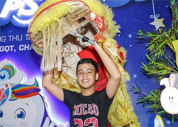 'Sao' nhí làm gì đêm trung thu? ảnh 6