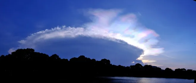 Hồ Gươm trong khoảnh khắc lạ thường ảnh 3