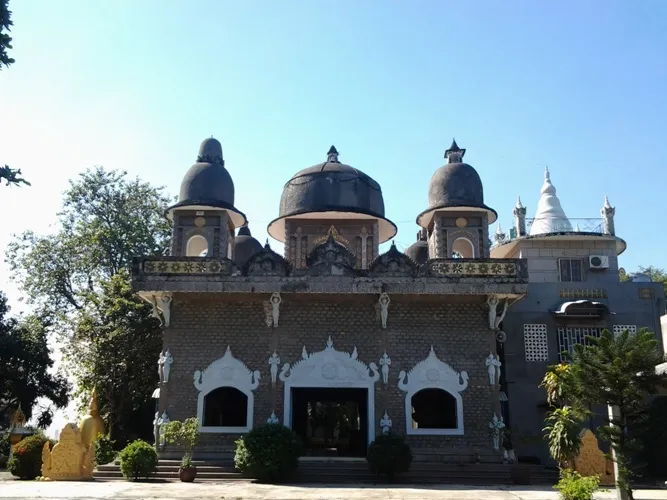 Độc đáo chùa Phật giáo Nam tông giữa lòng TP Biên Hòa ảnh 2