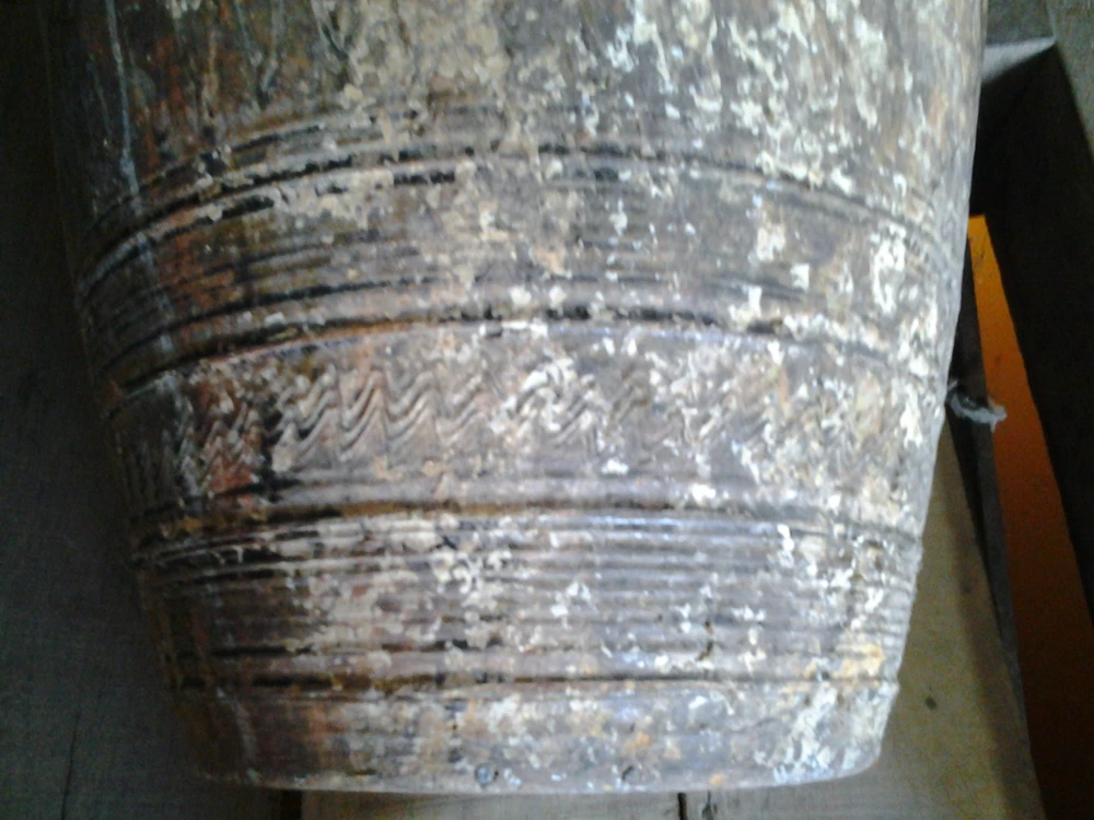 Vớt được nhiều đồ cổ dưới đáy sông Đồng Nai ảnh 5