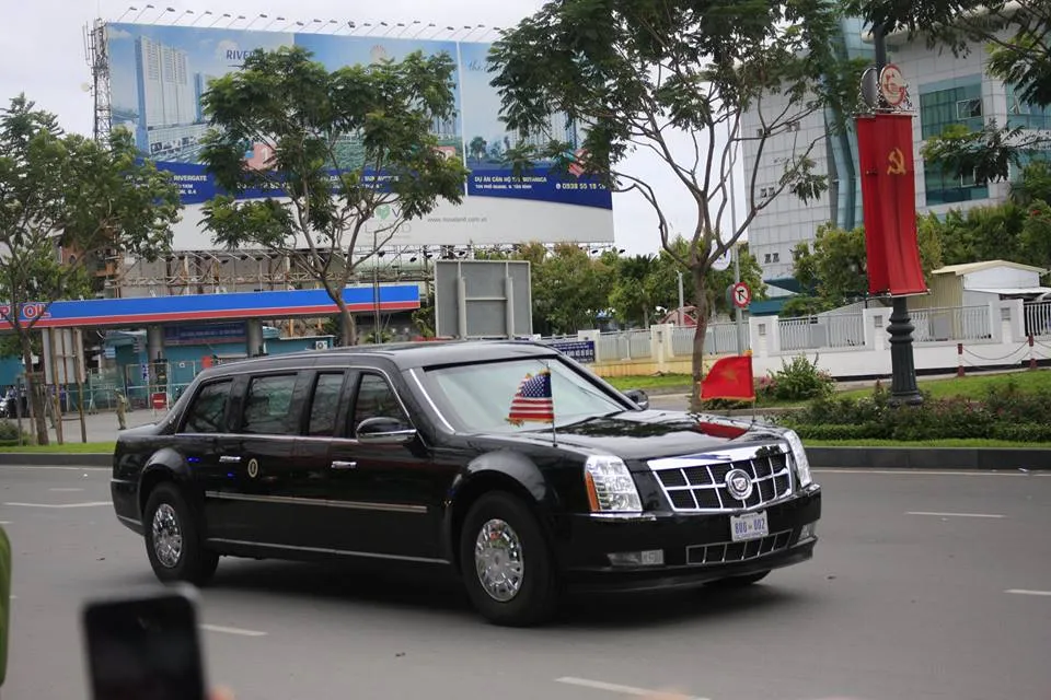 Chuyên cơ của Tổng thống Obama đã rời Việt Nam ảnh 10