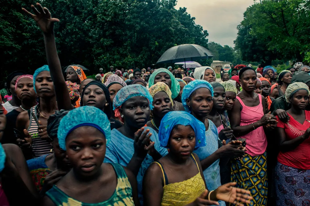 Nghi thức rạch bụng kì lạ để có thể kết hôn ảnh 10 Nghi thức rạch bụng kì lạ để có thể kết hôn ảnh 10