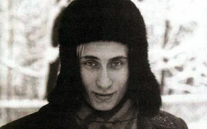 Những bức ảnh thanh xuân hiếm thấy của Tổng thống Putin ảnh 5